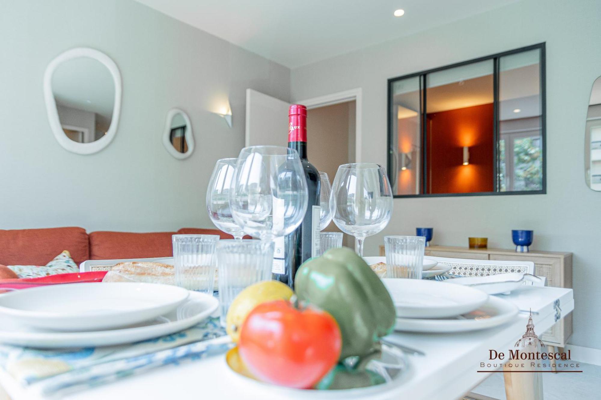 De Montescal - Hot Tub And Ac Cosy Apartment A Prime Location 40M2 Paris Eksteriør billede