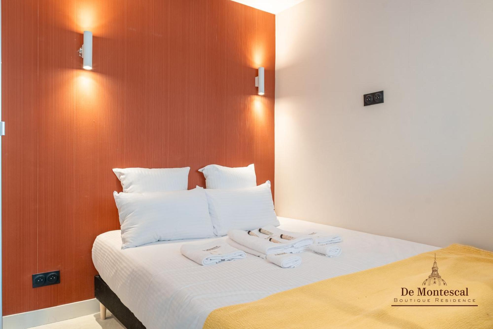 De Montescal - Hot Tub And Ac Cosy Apartment A Prime Location 40M2 Paris Eksteriør billede