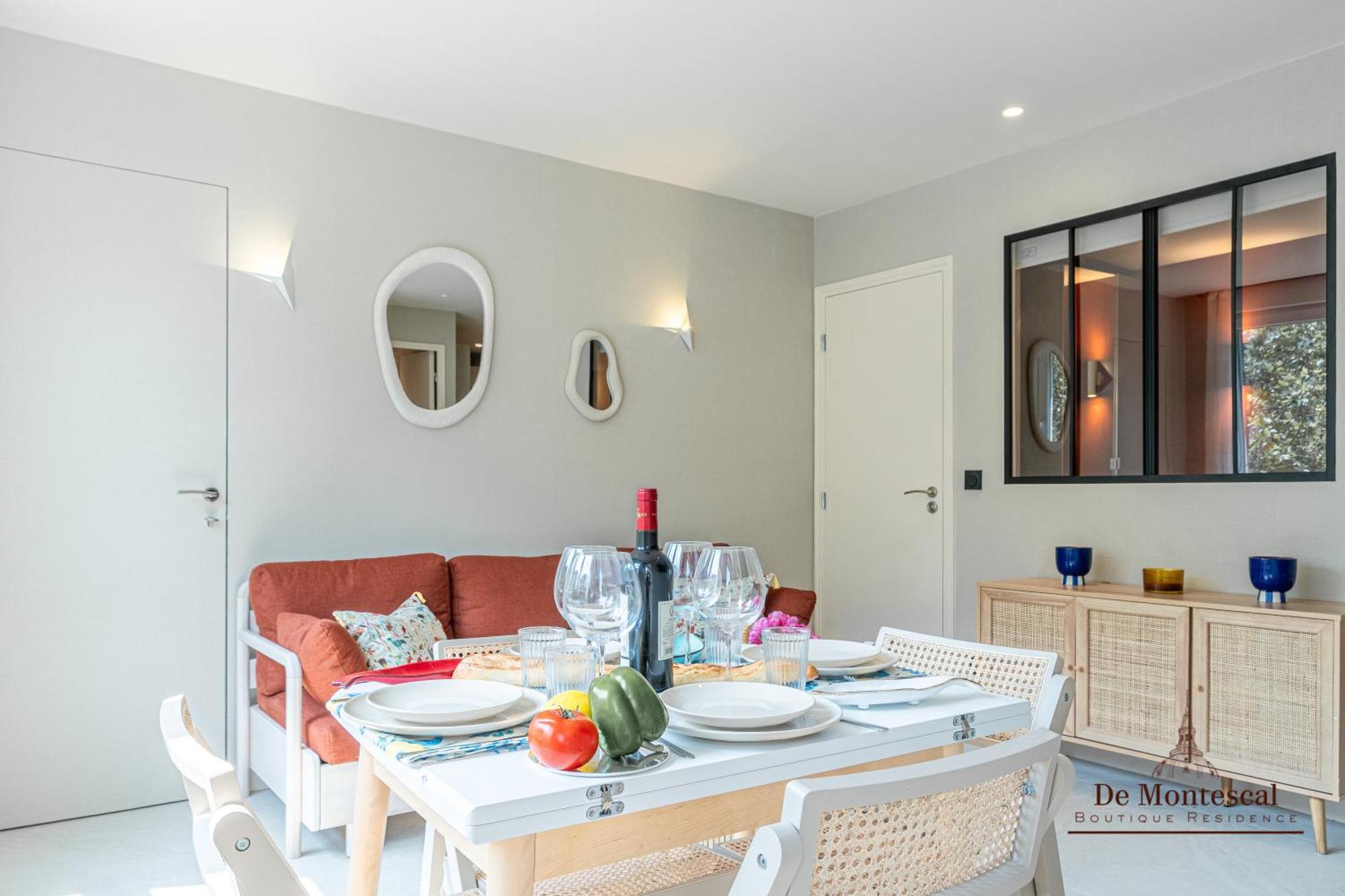 De Montescal - Hot Tub And Ac Cosy Apartment A Prime Location 40M2 Paris Eksteriør billede