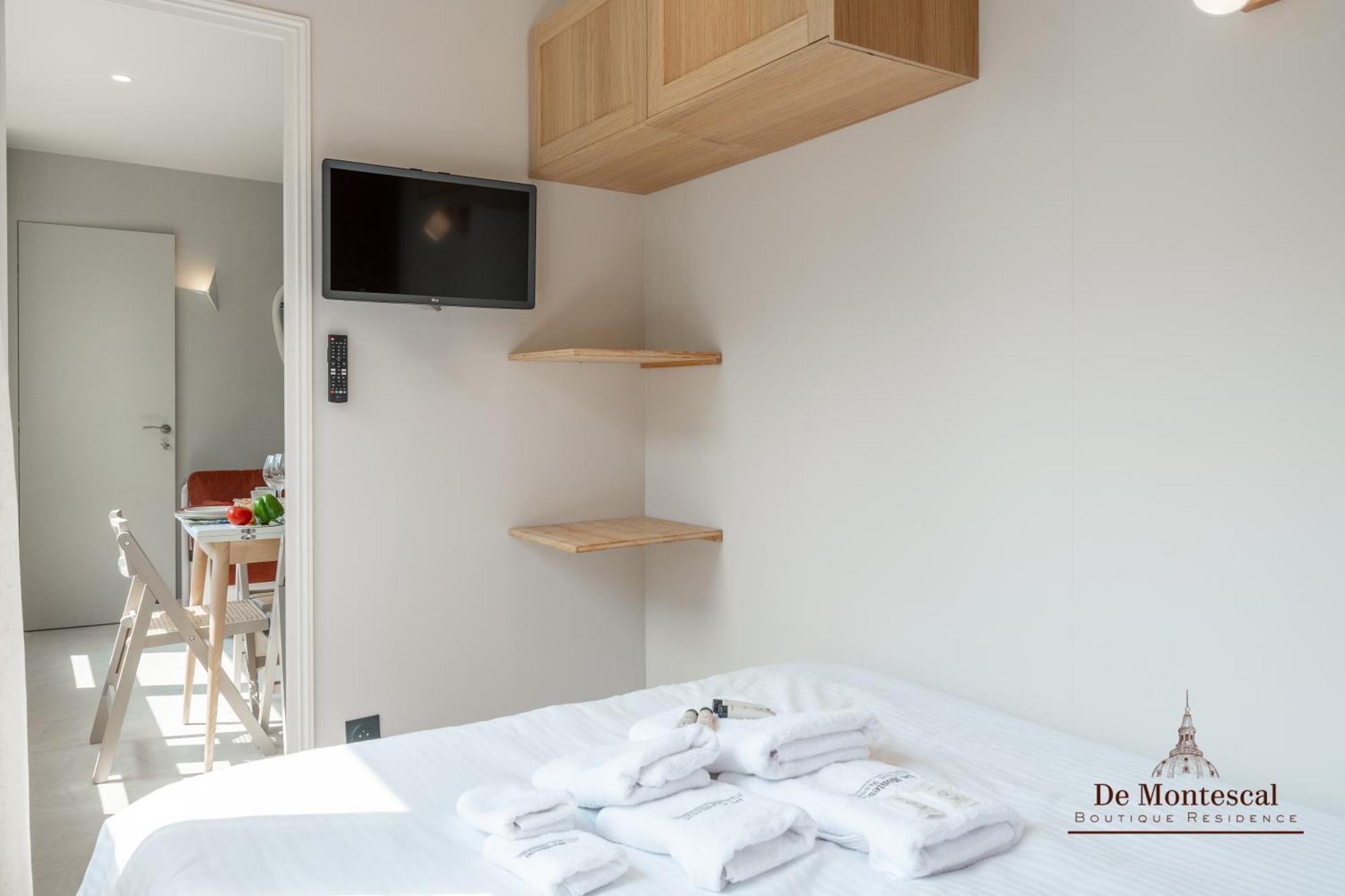 De Montescal - Hot Tub And Ac Cosy Apartment A Prime Location 40M2 Paris Eksteriør billede