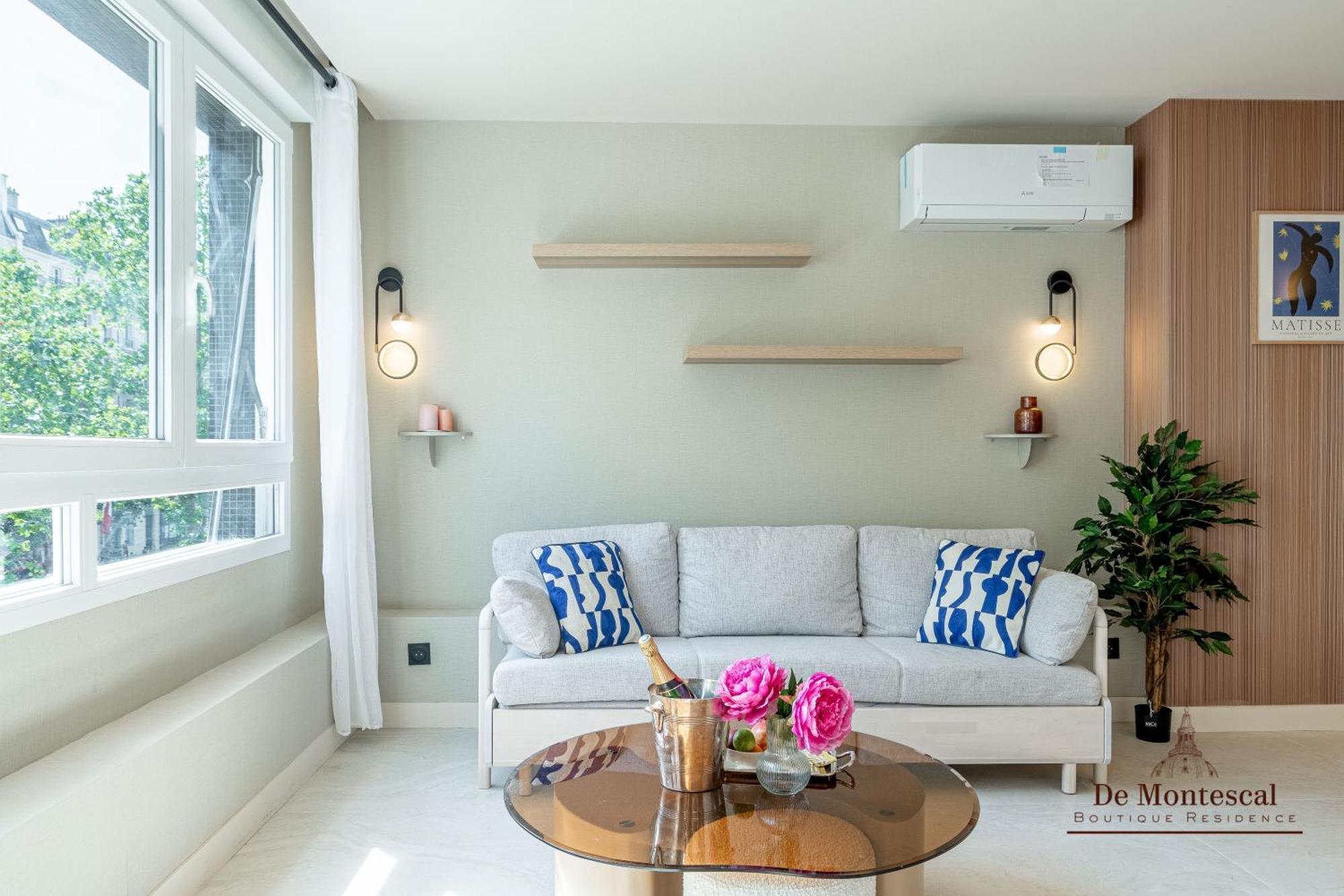 De Montescal - Hot Tub And Ac Cosy Apartment A Prime Location 40M2 Paris Eksteriør billede