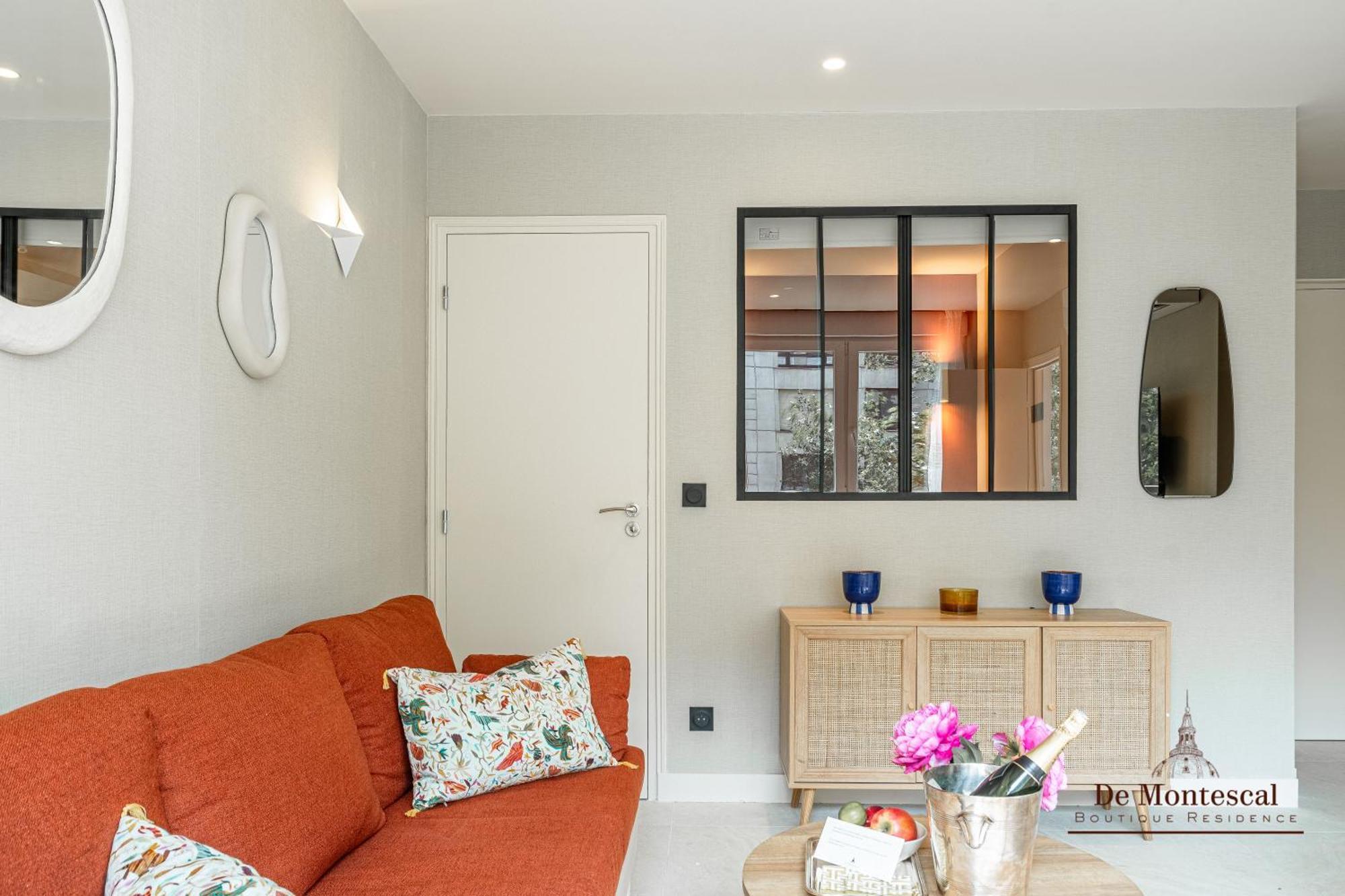 De Montescal - Hot Tub And Ac Cosy Apartment A Prime Location 40M2 Paris Eksteriør billede