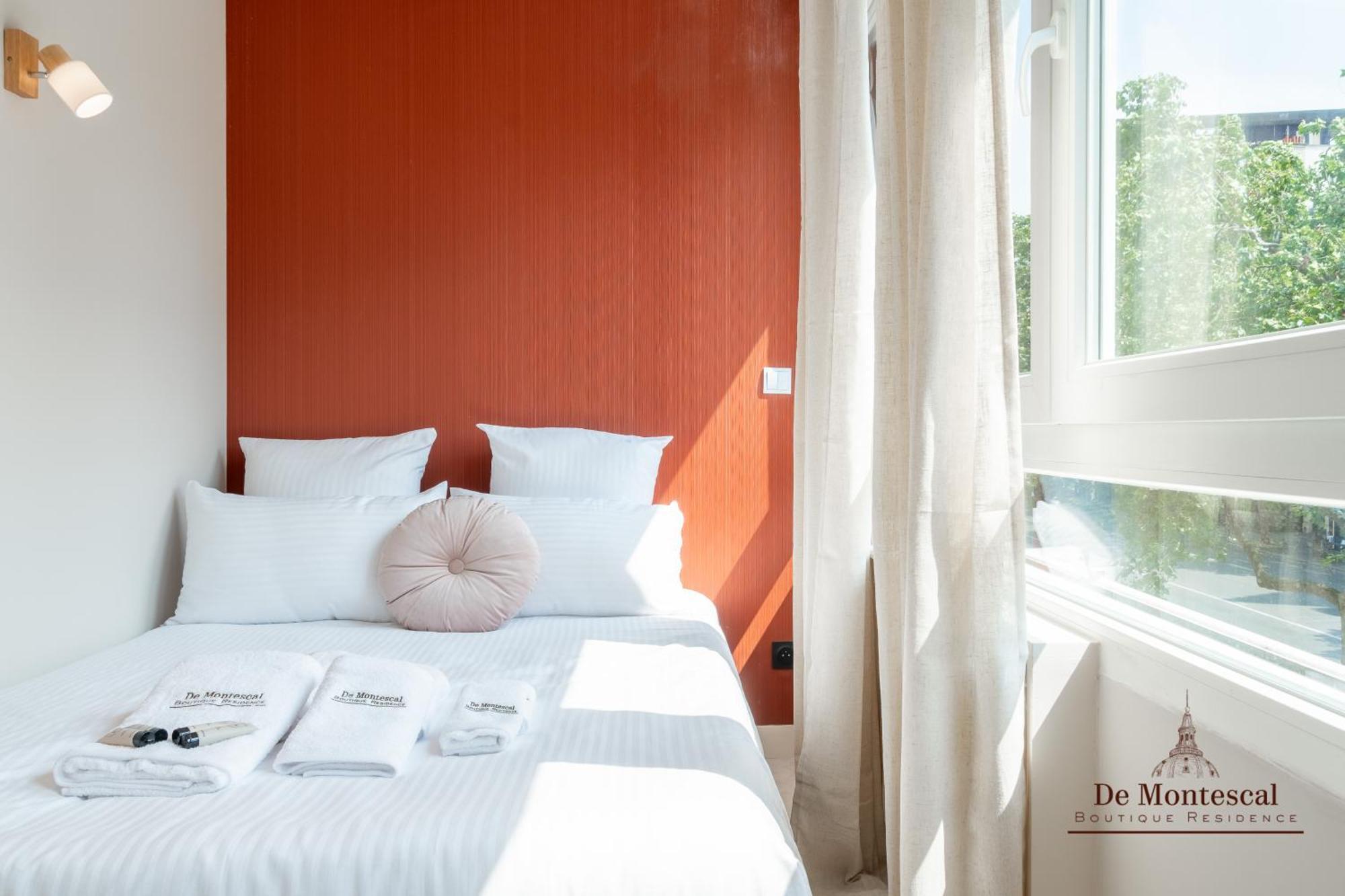 De Montescal - Hot Tub And Ac Cosy Apartment A Prime Location 40M2 Paris Eksteriør billede