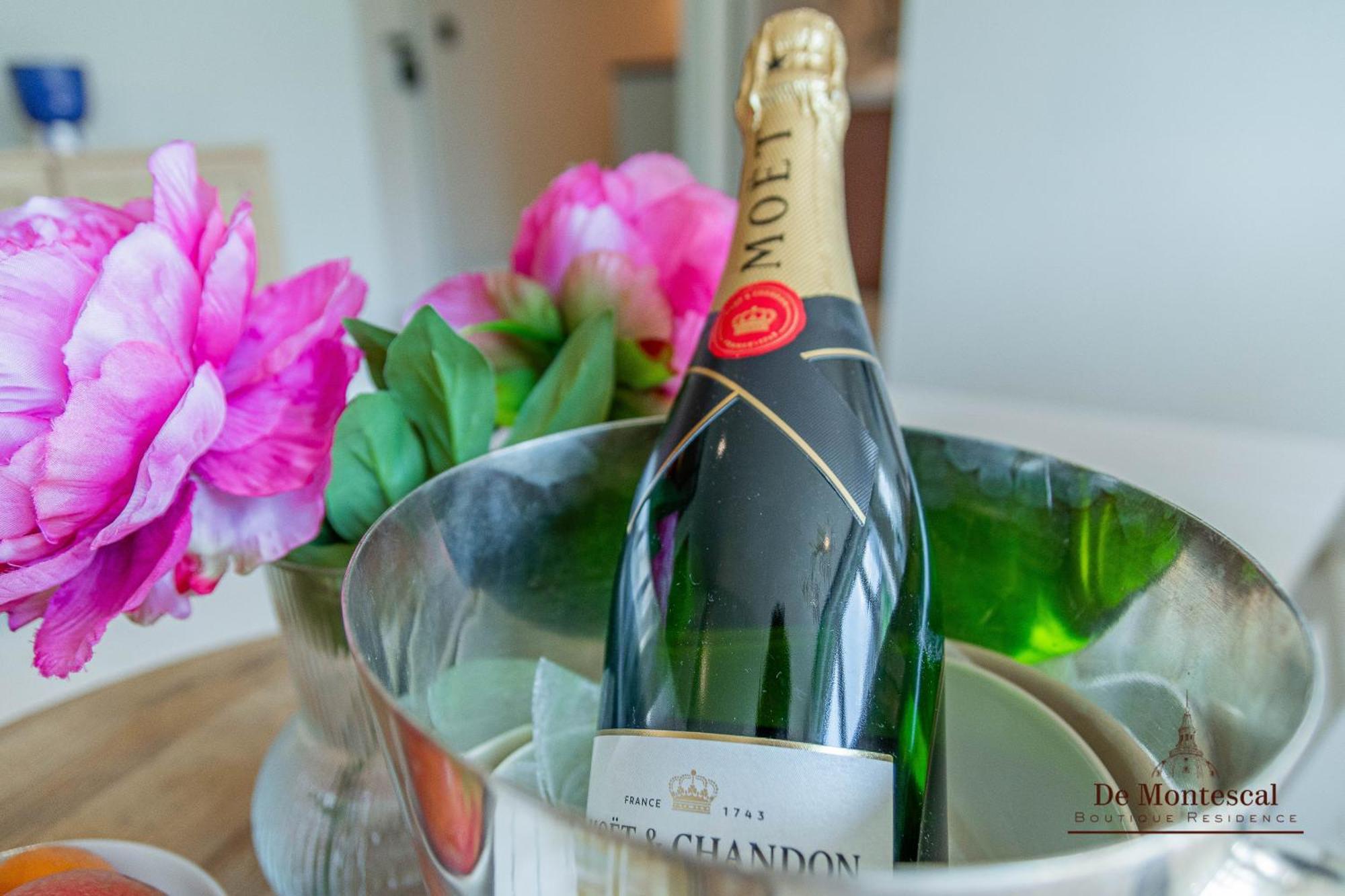 De Montescal - Hot Tub And Ac Cosy Apartment A Prime Location 40M2 Paris Eksteriør billede