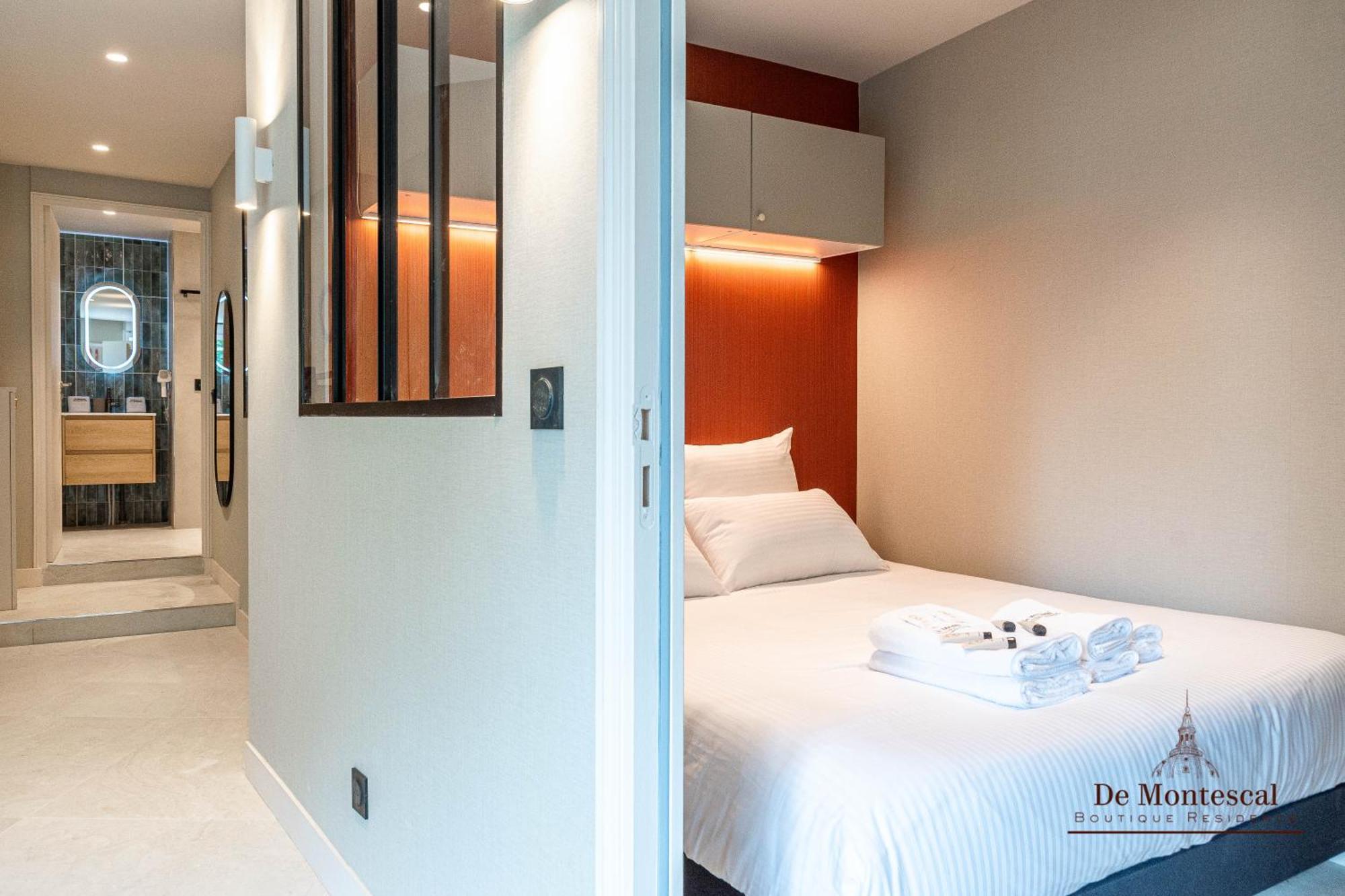 De Montescal - Hot Tub And Ac Cosy Apartment A Prime Location 40M2 Paris Eksteriør billede