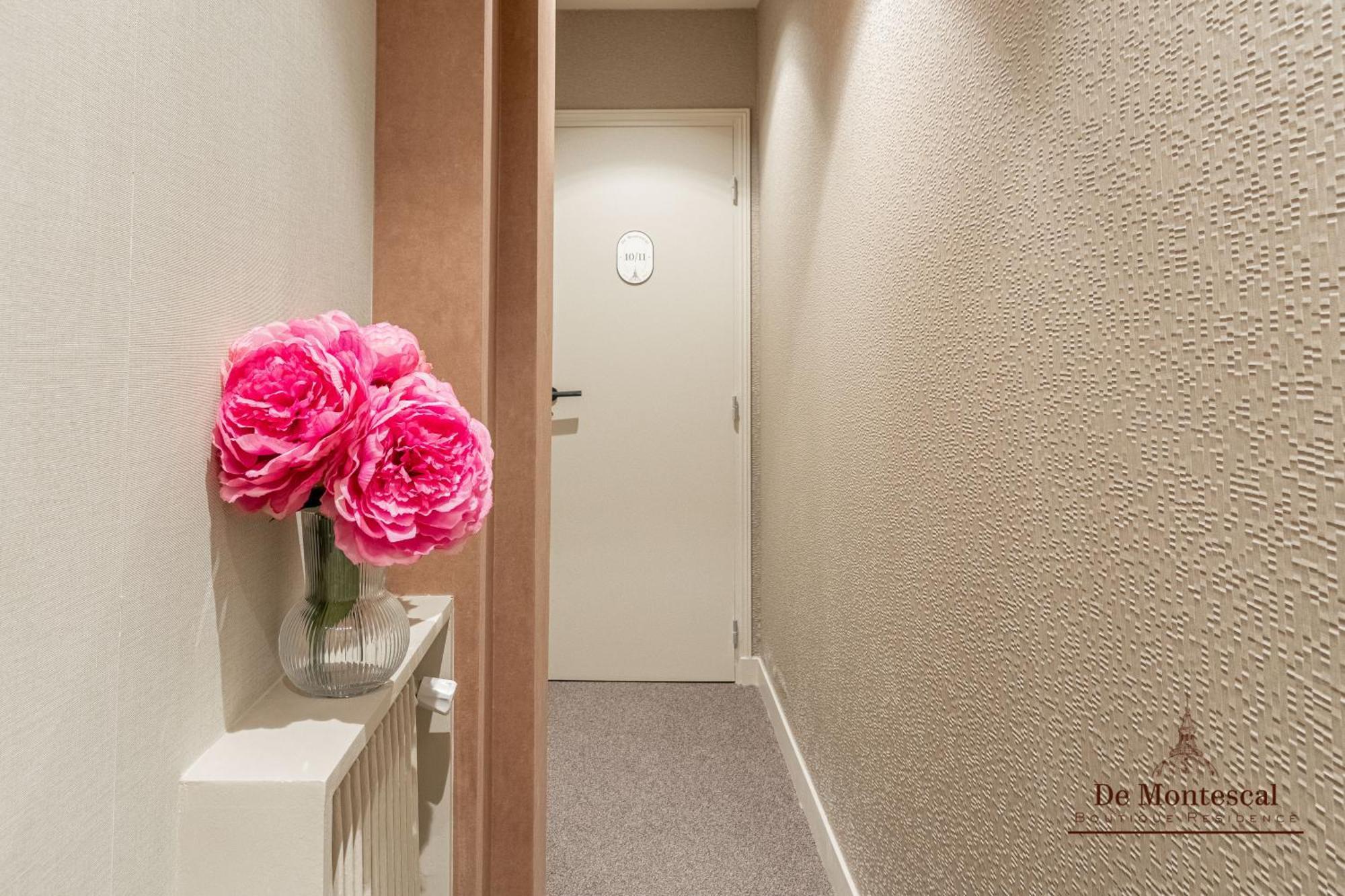 De Montescal - Hot Tub And Ac Cosy Apartment A Prime Location 40M2 Paris Eksteriør billede